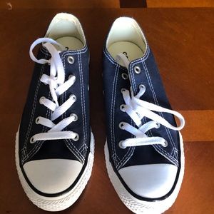 Kids Navy Blue Converse Size 3